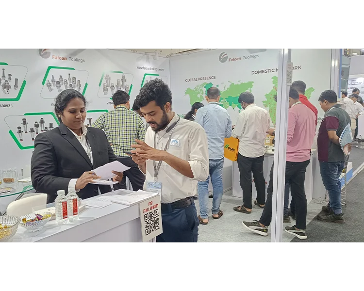 Networking at AutoCluster Exhibition Center